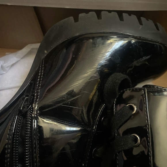 Diva Lounge Boots - Picture 6 of 10